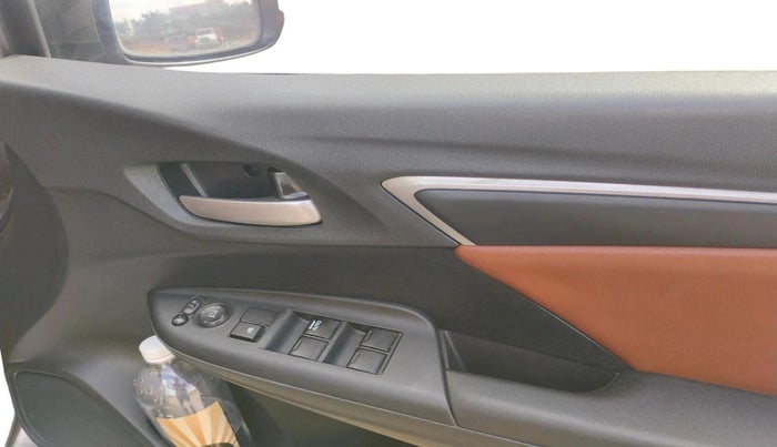 2015 Honda Jazz 1.2L I-VTEC V, Petrol, Manual, 1,17,000 km, interior