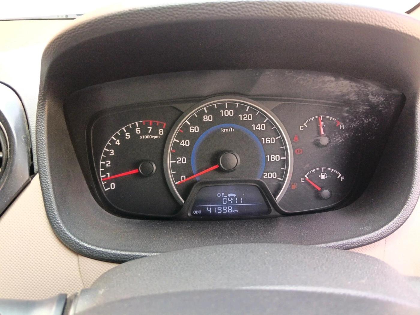 2014 Hyundai Grand i10 ASTA (O) 1.2 KAPPA VTVT, Petrol, Manual, 42,000 km, interior