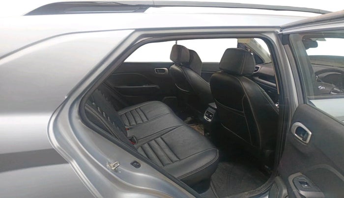 2019 Hyundai VENUE SX PLUS 1.0 TURBO DCT, Petrol, Automatic, 91,000 km, interior