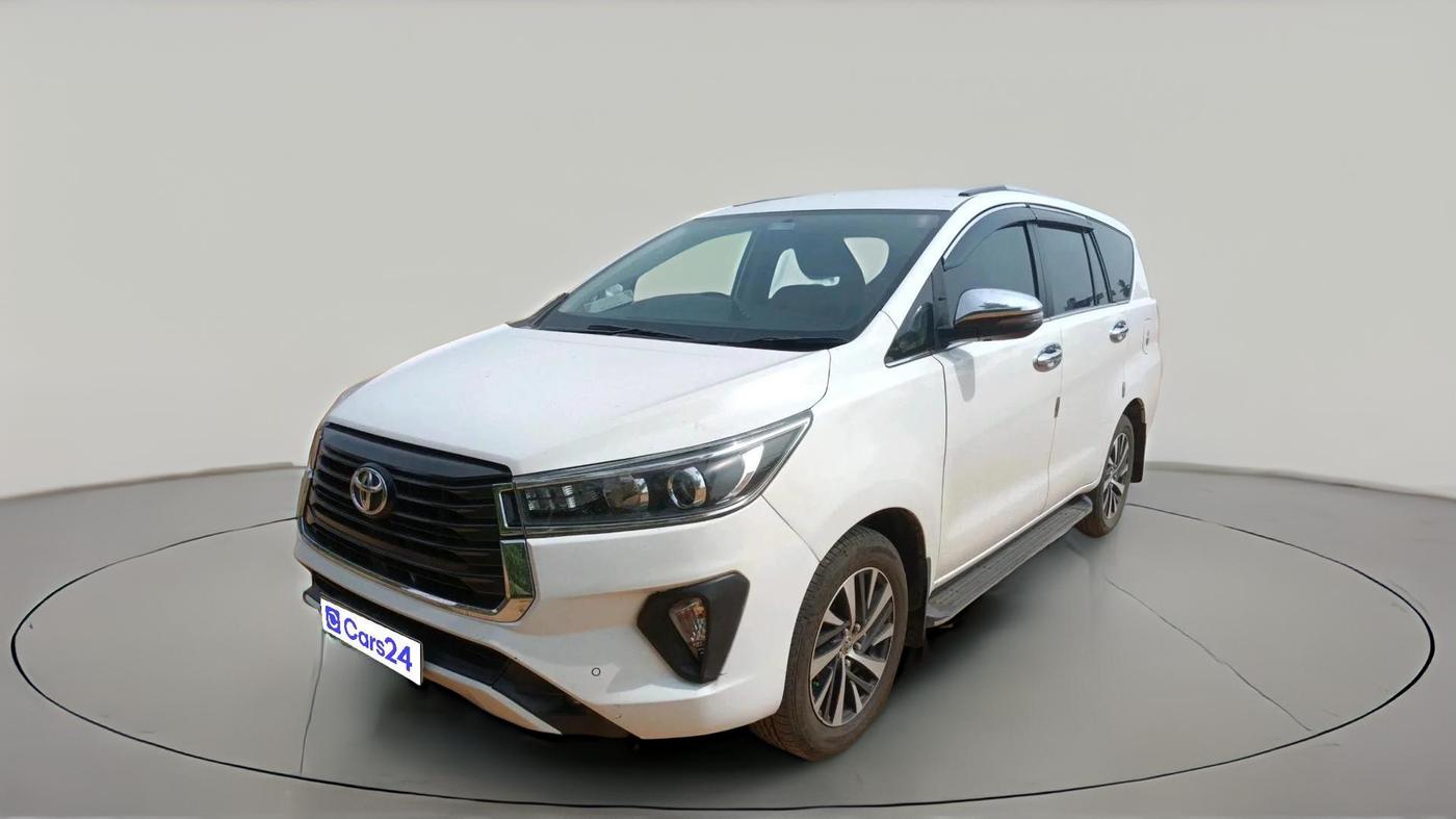 2022 Toyota Innova Crysta 2.4 ZX 7 STR, Diesel, Manual, 1,03,366 km, exterior
