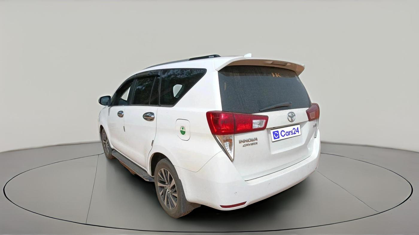 2022 Toyota Innova Crysta 2.4 ZX 7 STR, Diesel, Manual, 1,03,366 km, exterior