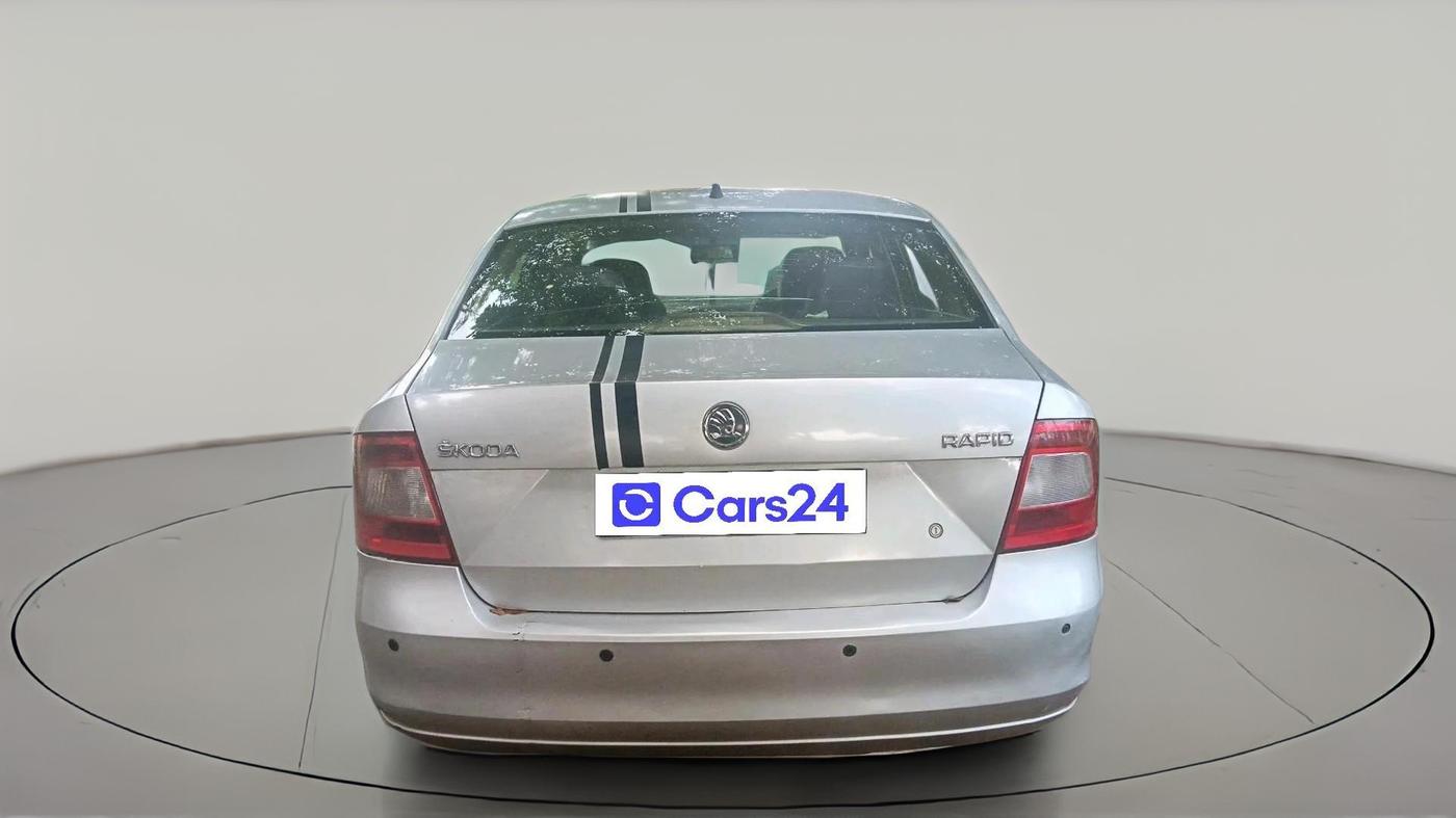 2014 Skoda Rapid 1.5 TDI CR AMBITION PLUS, Diesel, Manual, 1,41,710 km, exterior