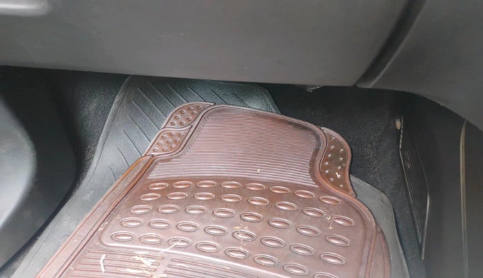 2012 Fiat Grand Punto ACTIVE 1.3, Diesel, Manual, 1,27,511 km, interior