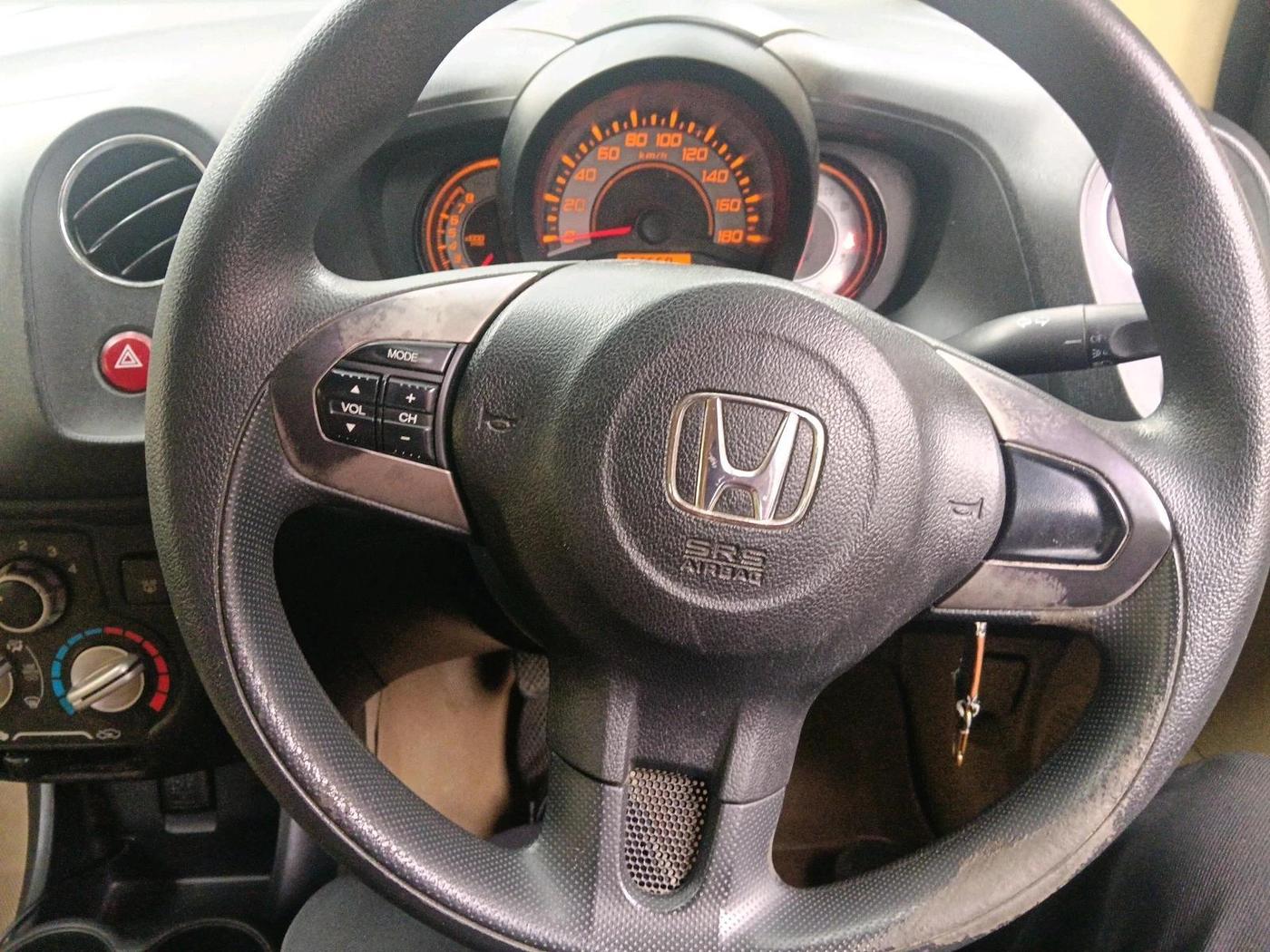 2014 Honda Brio VX MT, Petrol, Manual, 62,569 km, interior