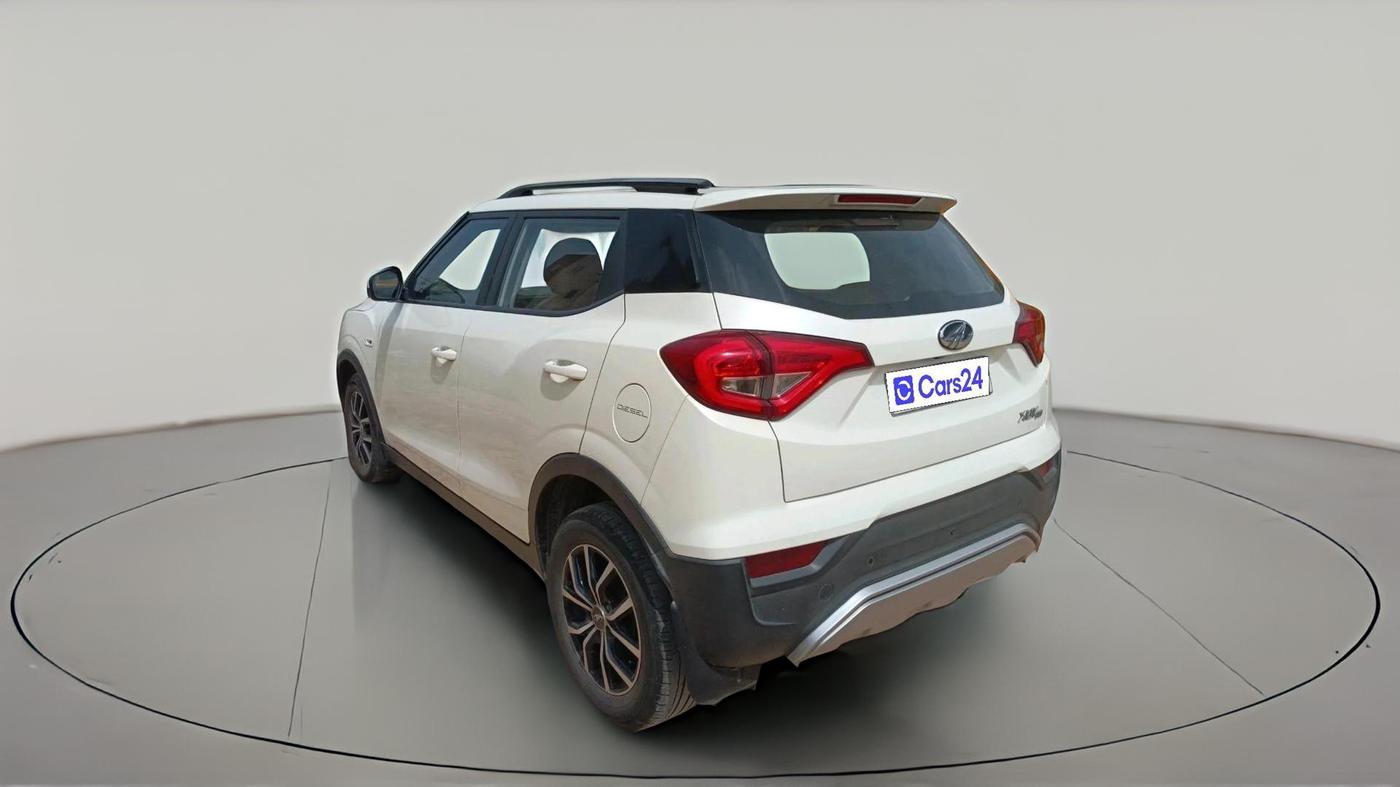 2022 Mahindra XUV300 W6 1.5 Diesel, Diesel, Manual, 1,12,254 km, exterior