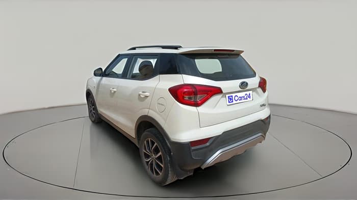 2022 Mahindra XUV300 W6 1.5 Diesel, Diesel, Manual, 1,12,254 km, exterior