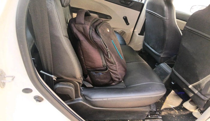 2023 Renault TRIBER RXE MT, Petrol, Manual, 25,214 km, interior