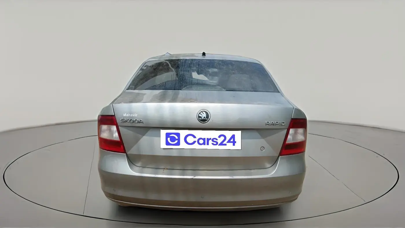 2015 Skoda Rapid 1.5 TDI CR ELEGANCE PLUS AT, Diesel, Automatic, 1,10,566 km, exterior