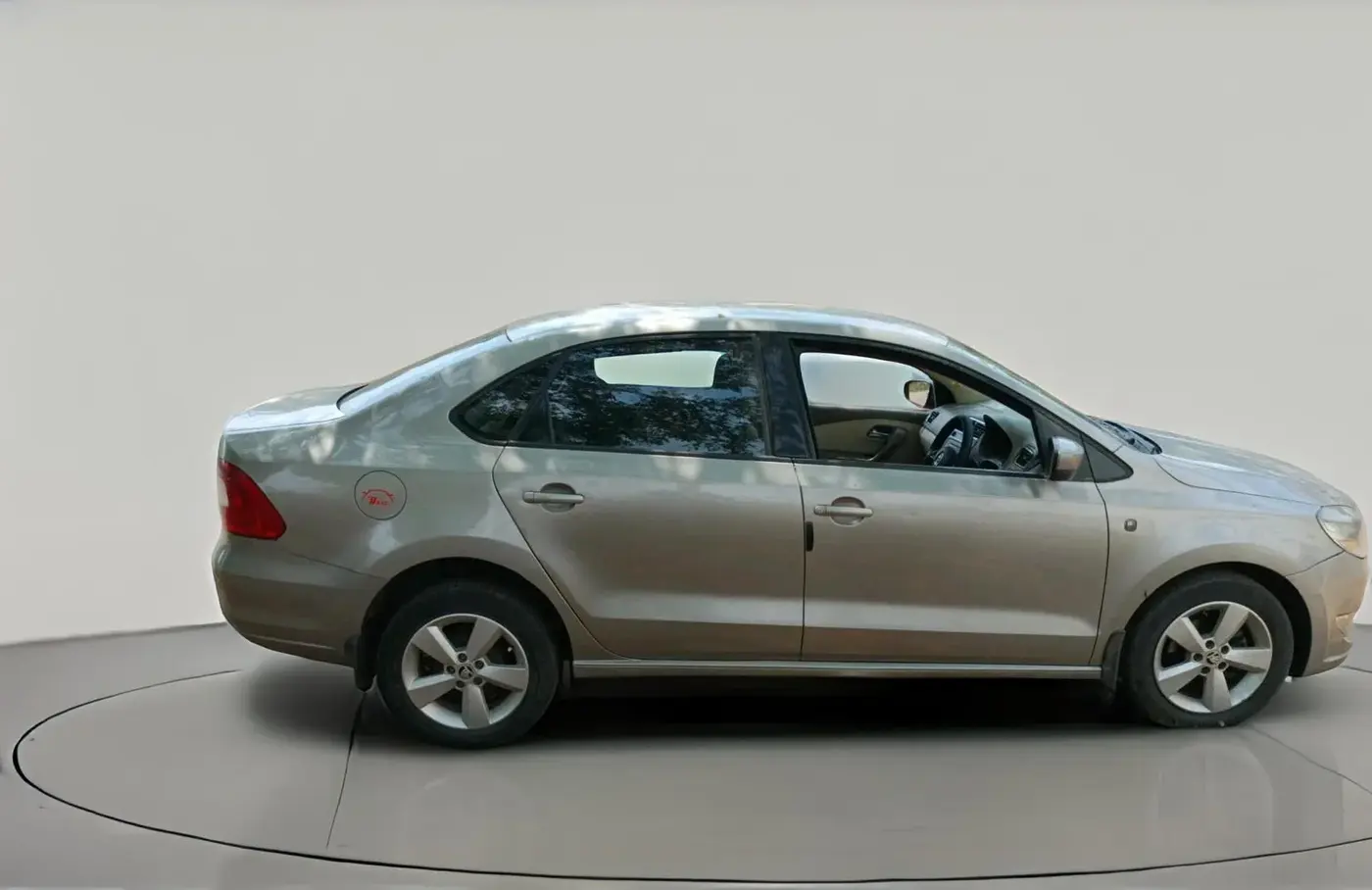 2015 Skoda Rapid 1.5 TDI CR ELEGANCE PLUS AT, Diesel, Automatic, 1,10,566 km, exterior