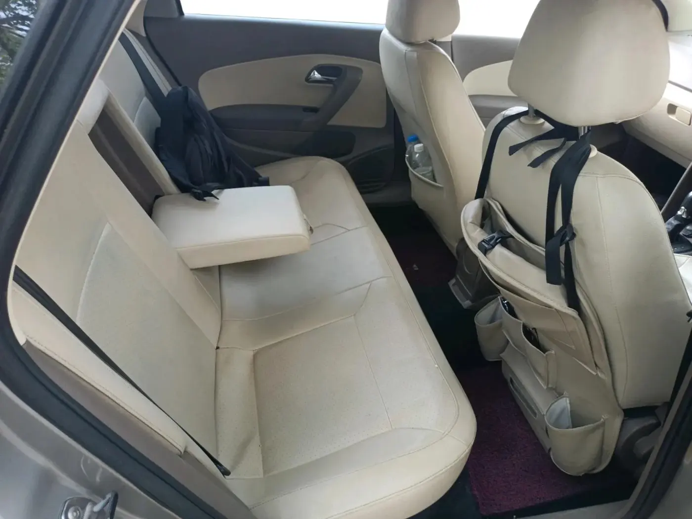 2015 Skoda Rapid 1.5 TDI CR ELEGANCE PLUS AT, Diesel, Automatic, 1,10,566 km, interior
