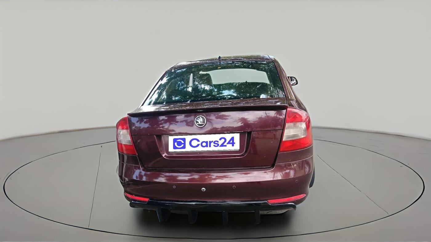 2013 Skoda Laura AMBIENTE 2.0 TDI CR AT, Diesel, Automatic, 1,09,683 km, exterior
