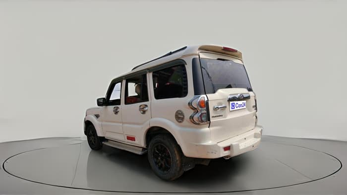 2015 Mahindra Scorpio S2, Diesel, Manual, 1,65,706 km, exterior