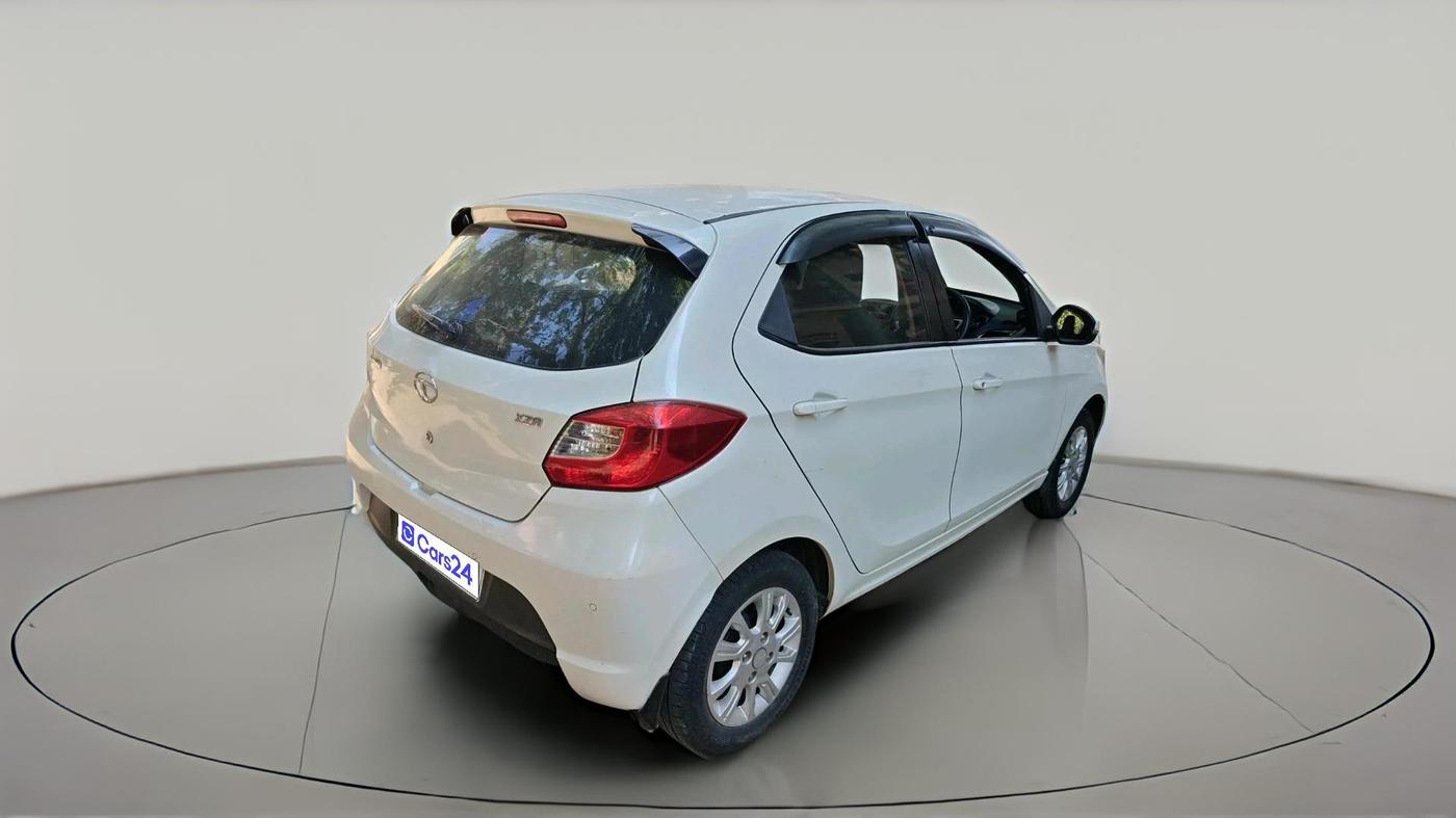 2017 Tata Tiago XZA PETROL, Petrol, Automatic, 95,829 km, exterior