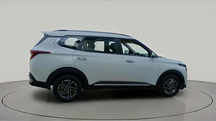 2024 KIA CARENS LUXURY PLUS 1.5 IMT PETROL, Petrol, Manual, 68,370 km, exterior