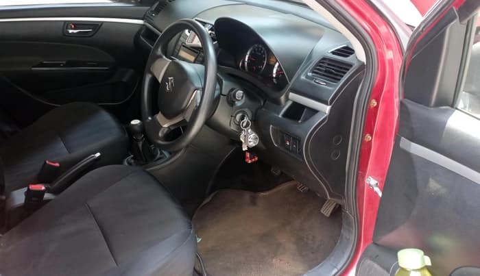 2013 Maruti Swift VXI, Petrol, Manual, 50,322 km, interior