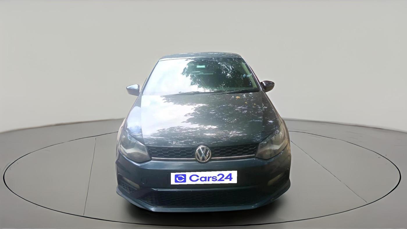 2016 Volkswagen Polo HIGHLINE1.5L, Diesel, Manual, 1,18,729 km, exterior