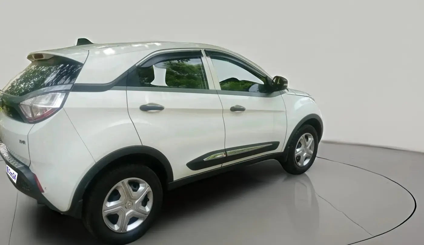 2018 Tata NEXON XMA PETROL, Petrol, Automatic, 88,553 km, exterior