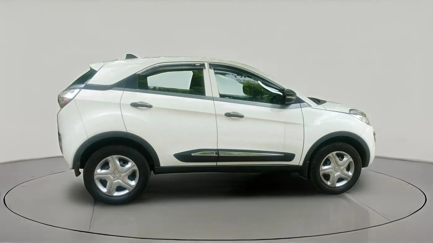 2018 Tata NEXON XMA PETROL, Petrol, Automatic, 88,553 km, exterior