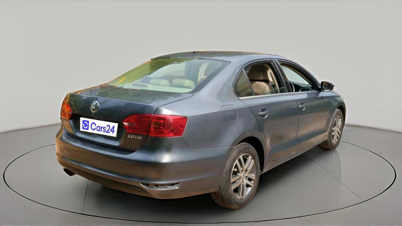 2015 Volkswagen Jetta HIGHLINE TDI AT, Diesel, Automatic, 1,15,214 km, exterior