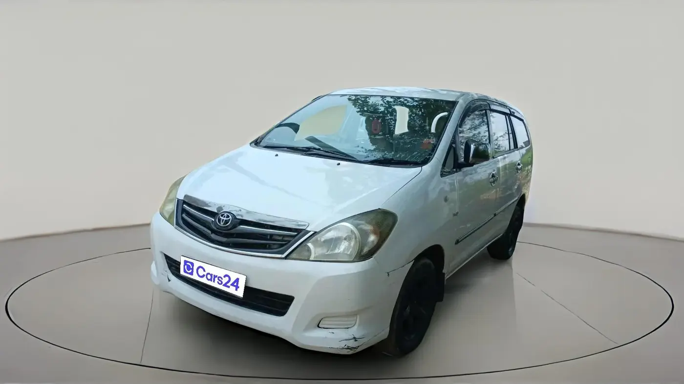 2006 Toyota Innova 2.5 G2, Diesel, Manual, 1,89,866 km, exterior