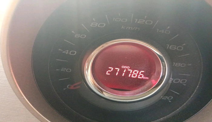 2013 Mahindra XUV500 W8, Diesel, Manual, 2,71,786 km, interior