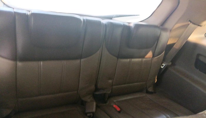 2013 Mahindra XUV500 W8, Diesel, Manual, 2,71,786 km, interior