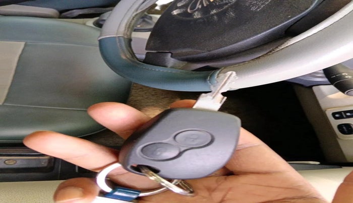 2013 Mahindra Verito 1.5 D4, Diesel, Manual, 1,03,883 km, interior