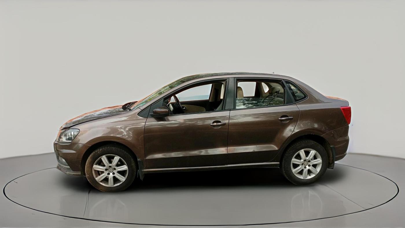 2016 Volkswagen Ameo HIGHLINE1.2L, Petrol, Manual, 81,686 km, exterior