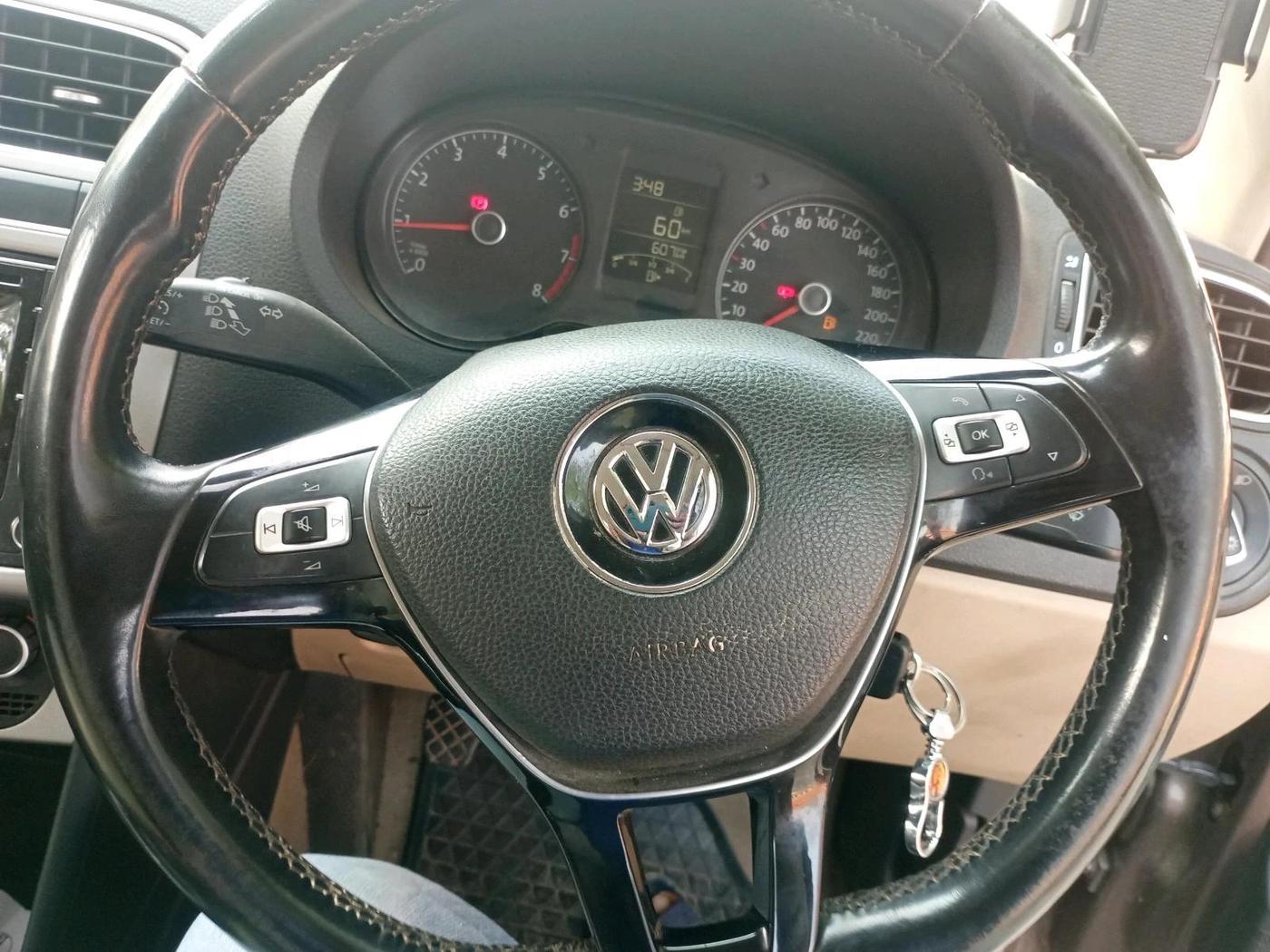 2016 Volkswagen Ameo HIGHLINE1.2L, Petrol, Manual, 81,686 km, interior
