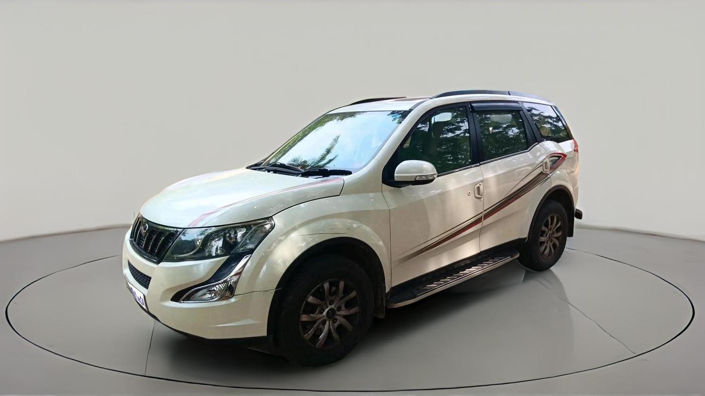 2016 Mahindra XUV500 W10, Diesel, Manual, 1,11,607 km, exterior