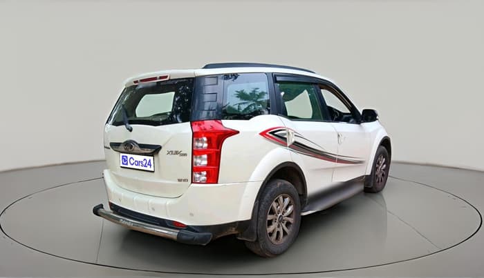 2016 Mahindra XUV500 W10, Diesel, Manual, 1,11,607 km, exterior
