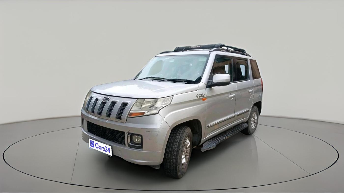 2016 Mahindra TUV300 T8, Diesel, Manual, 1,29,170 km, exterior