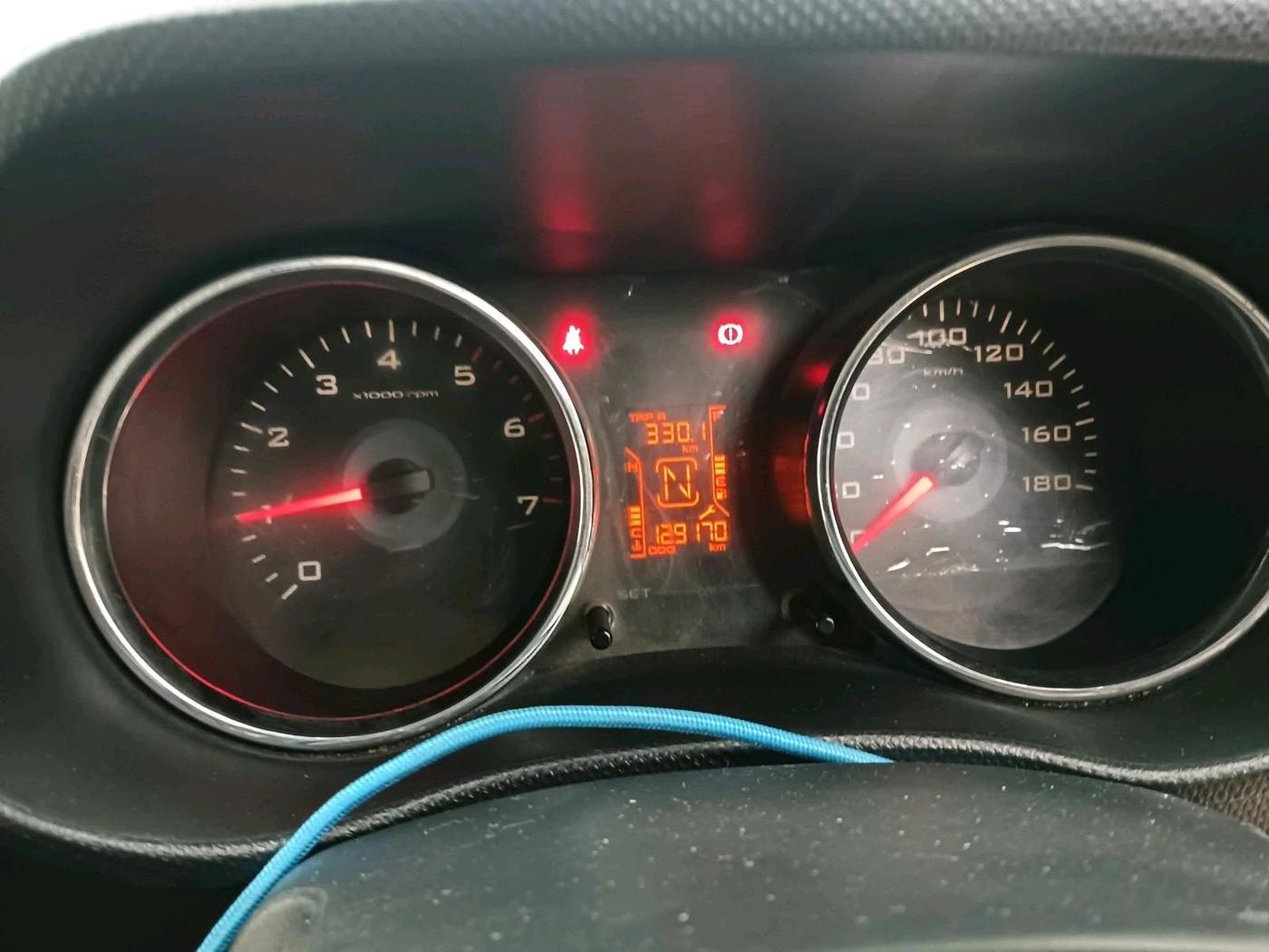 2016 Mahindra TUV300 T8, Diesel, Manual, 1,29,170 km, interior