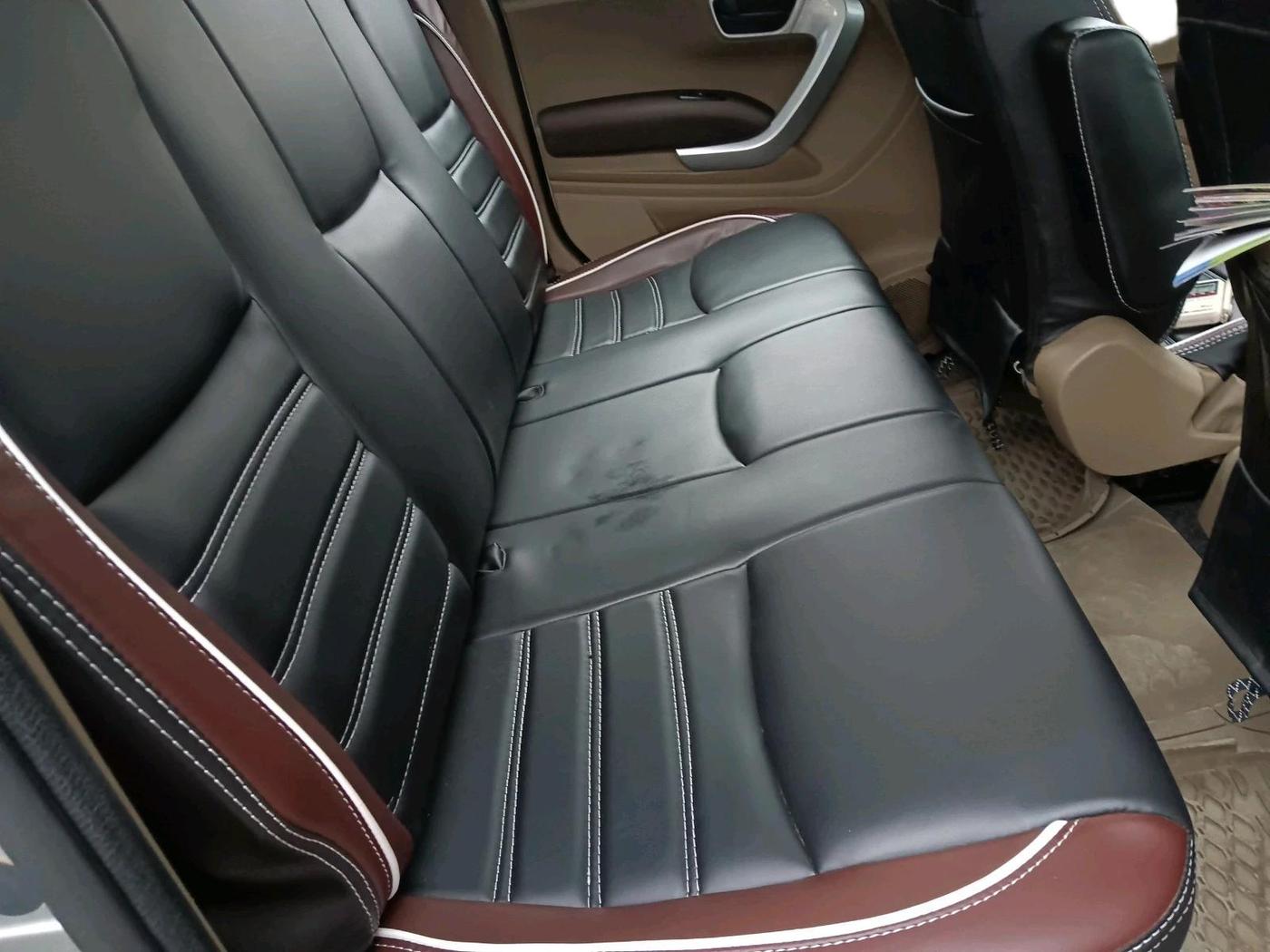 2016 Mahindra TUV300 T8, Diesel, Manual, 1,29,170 km, interior