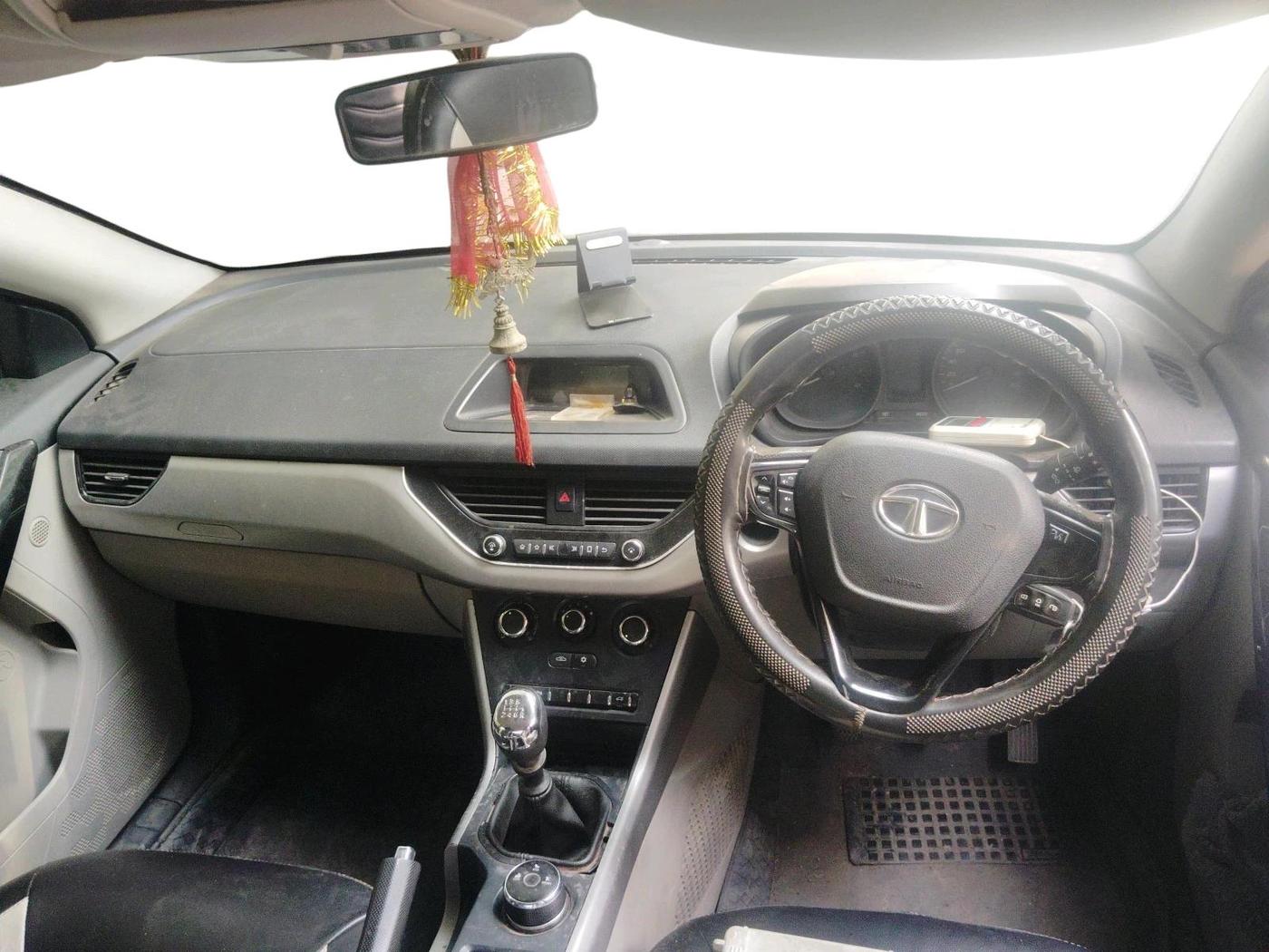2018 Tata NEXON XM PETROL, Petrol, Manual, 76,000 km, interior