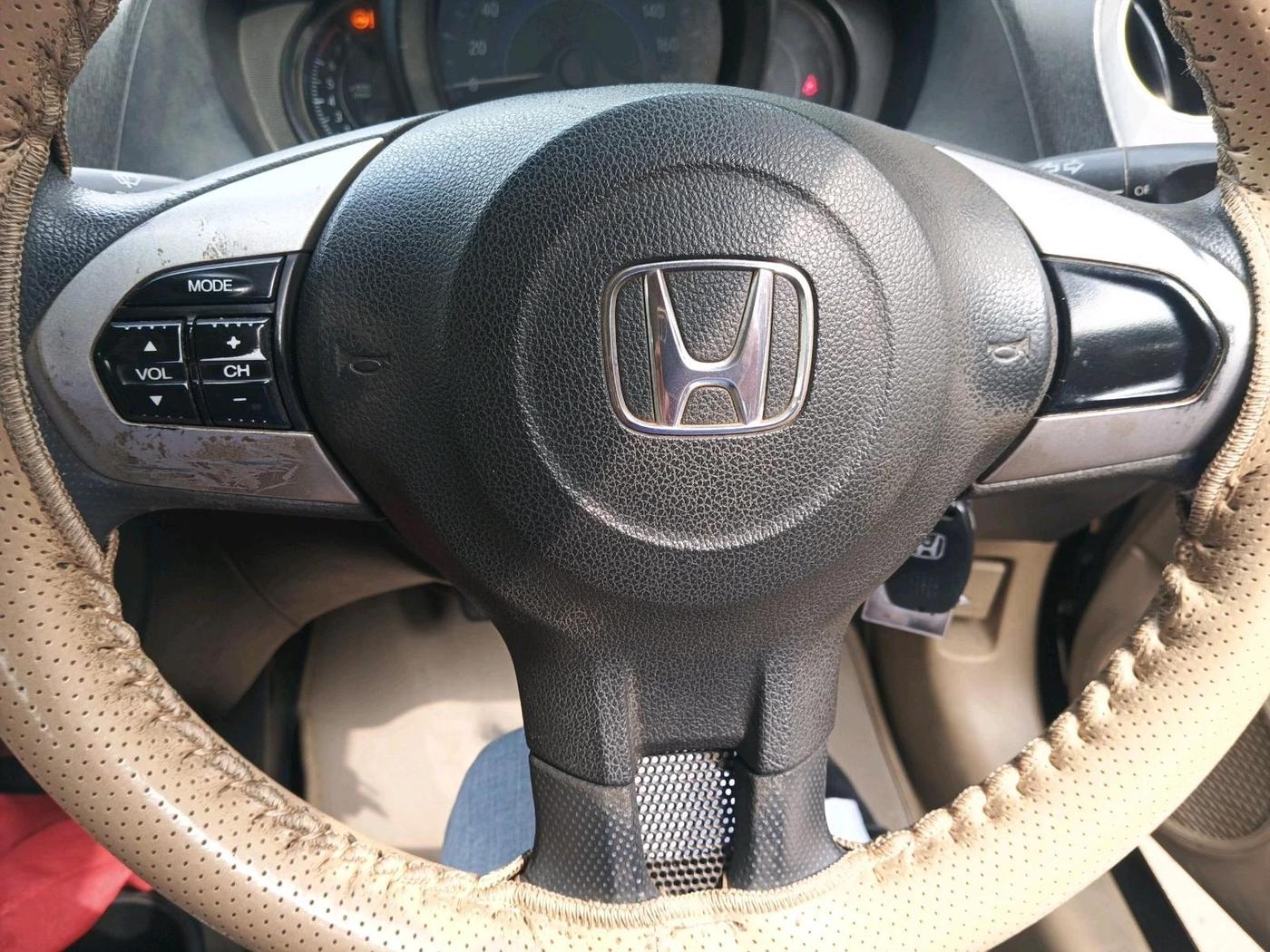 2015 Honda Amaze 1.2L I-VTEC S, Petrol, Manual, 76,130 km, interior