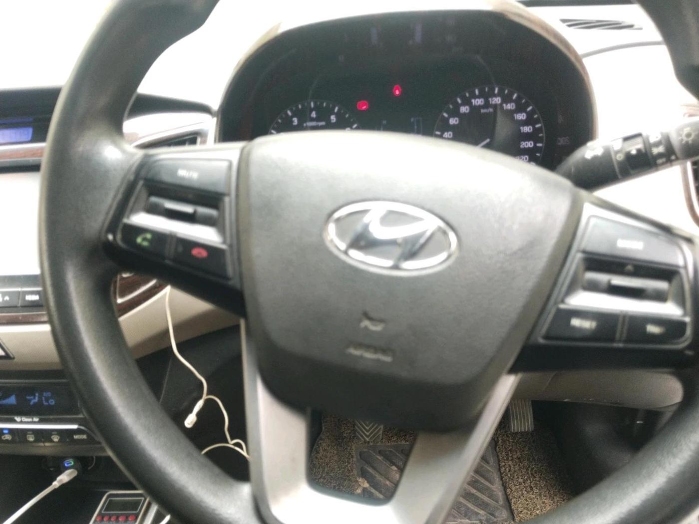 2016 Hyundai Creta SX PLUS 1.6 PETROL, Petrol, Manual, 86,497 km, interior
