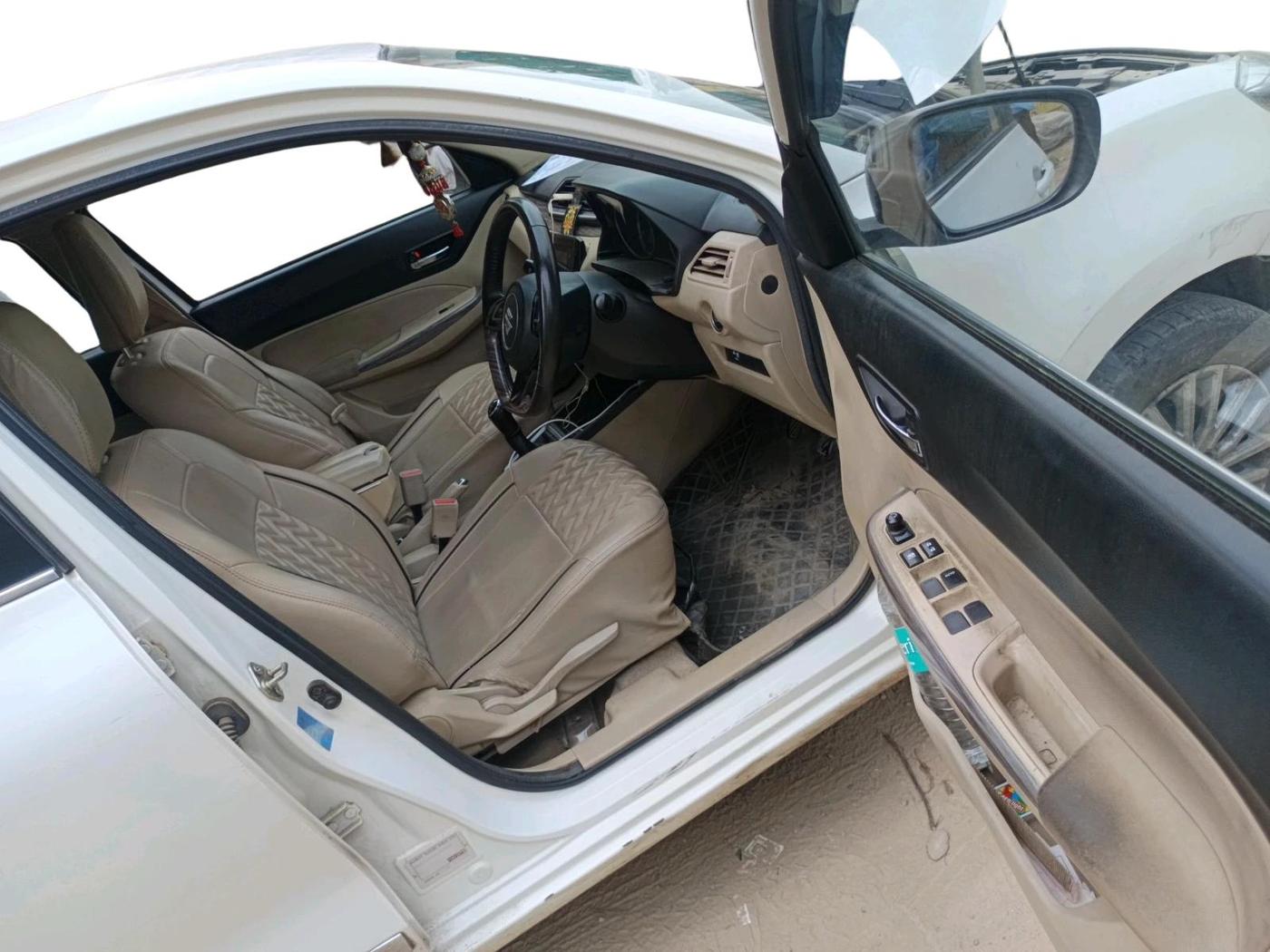 2022 Maruti Dzire ZXI CNG, CNG, Manual, 84,574 km, interior