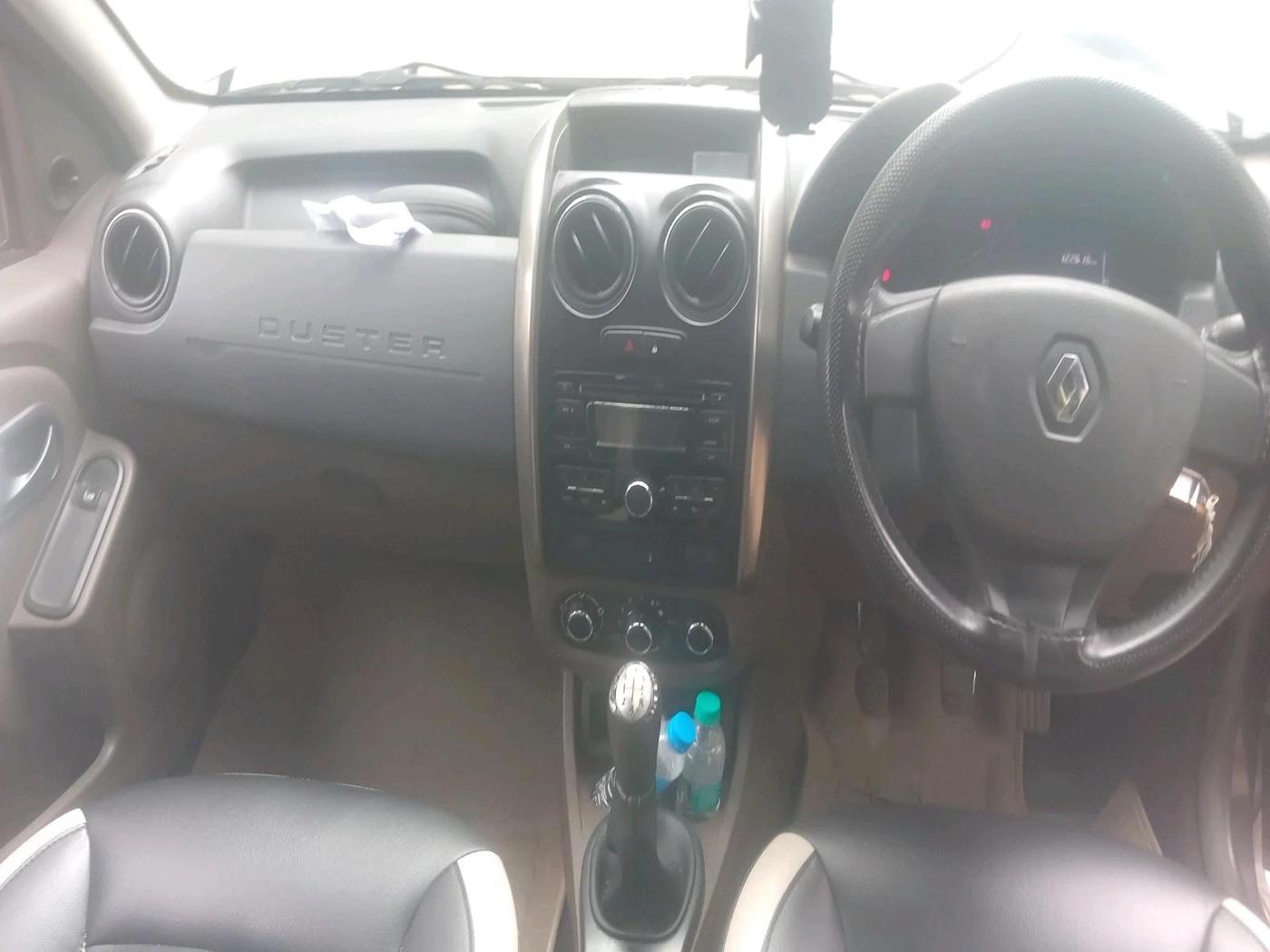 2016 Renault Duster 85 PS RXL DIESEL, Diesel, Manual, 1,22,616 km, interior