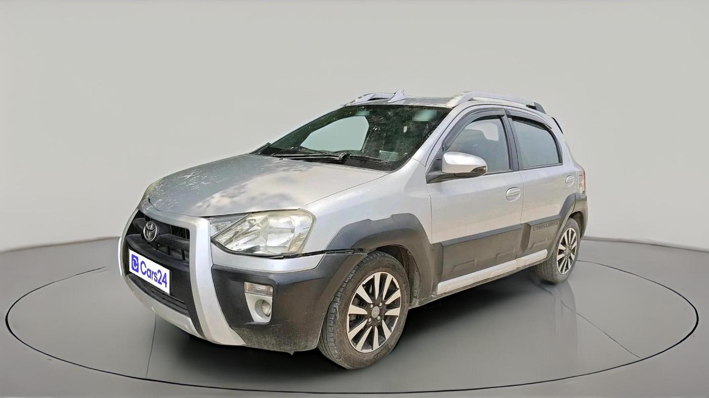 2016 Toyota Etios CROSS 1.2 G, Petrol, Manual, 54,688 km, exterior