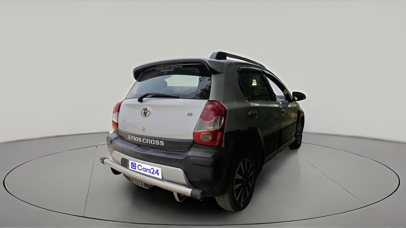 2016 Toyota Etios CROSS 1.2 G, Petrol, Manual, 54,688 km, exterior