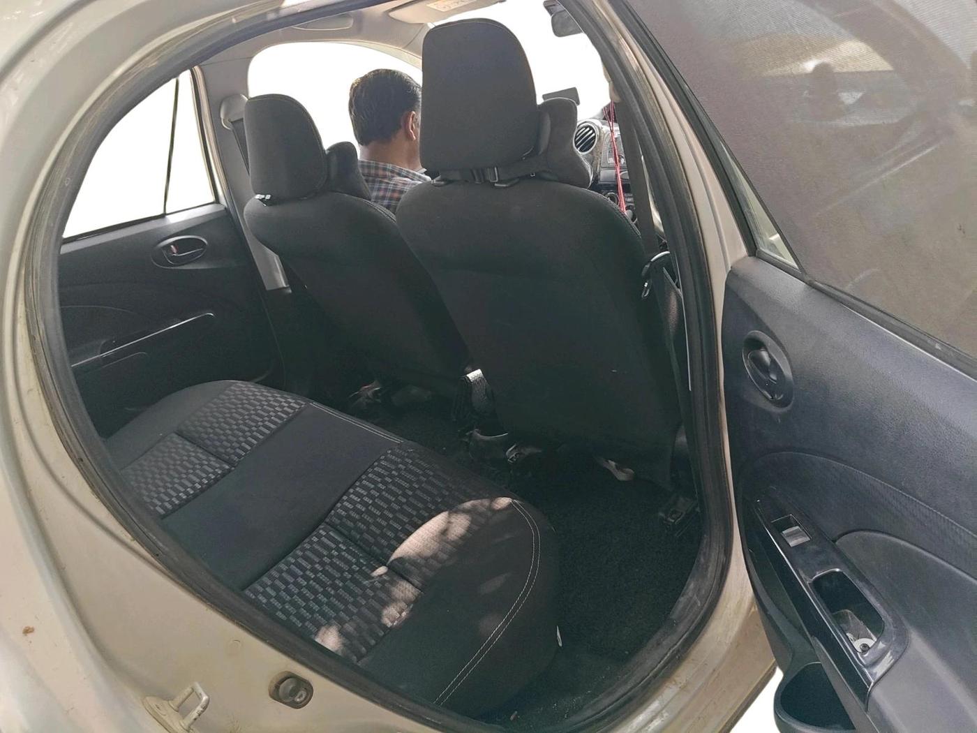 2016 Toyota Etios CROSS 1.2 G, Petrol, Manual, 54,688 km, interior