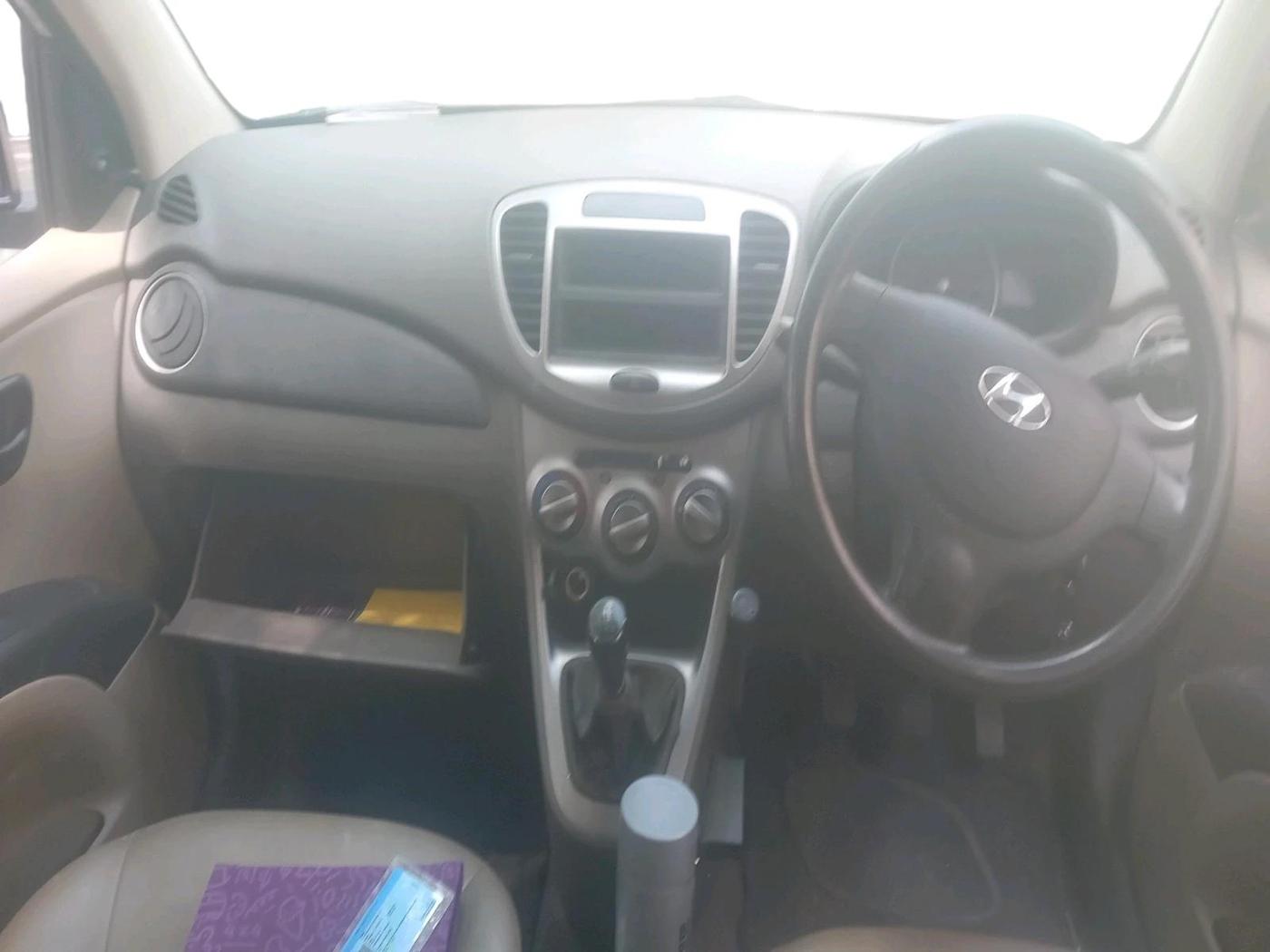 2014 Hyundai i10 MAGNA 1.1, Petrol, Manual, 46,535 km, interior