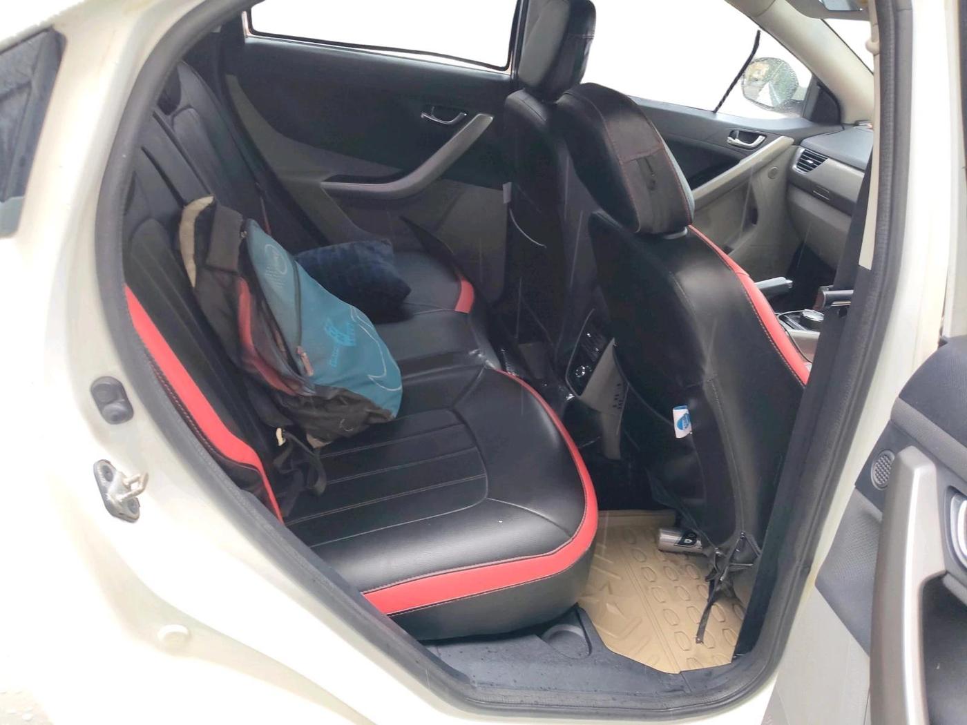 2018 Tata NEXON XZ PLUS PETROL, Petrol, Manual, 43,256 km, interior