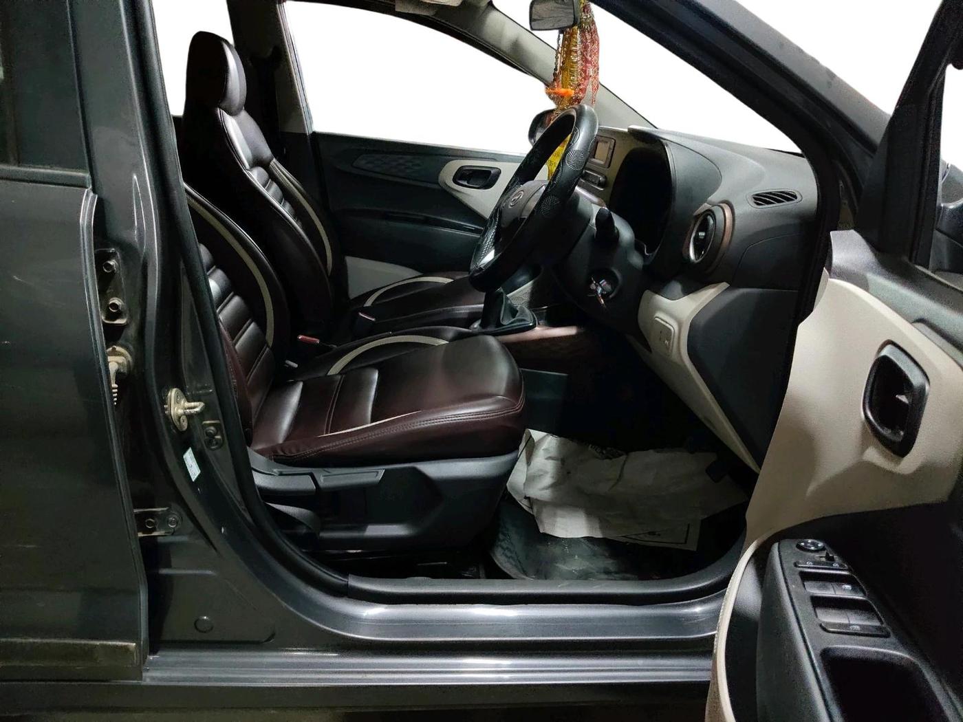 2022 Hyundai AURA S 1.2 CNG, CNG, Manual, 47,978 km, interior