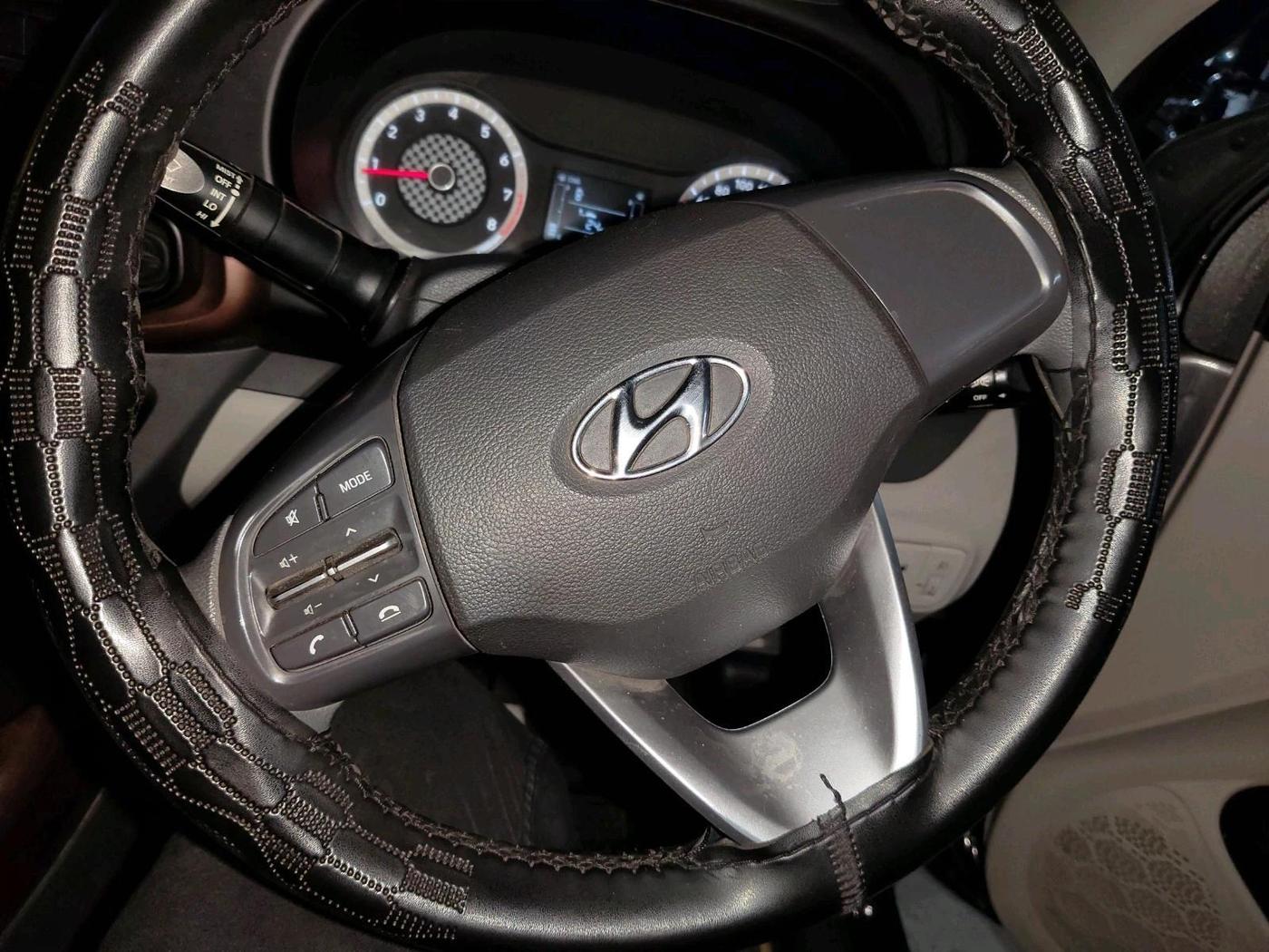 2022 Hyundai AURA S 1.2 CNG, CNG, Manual, 47,978 km, interior