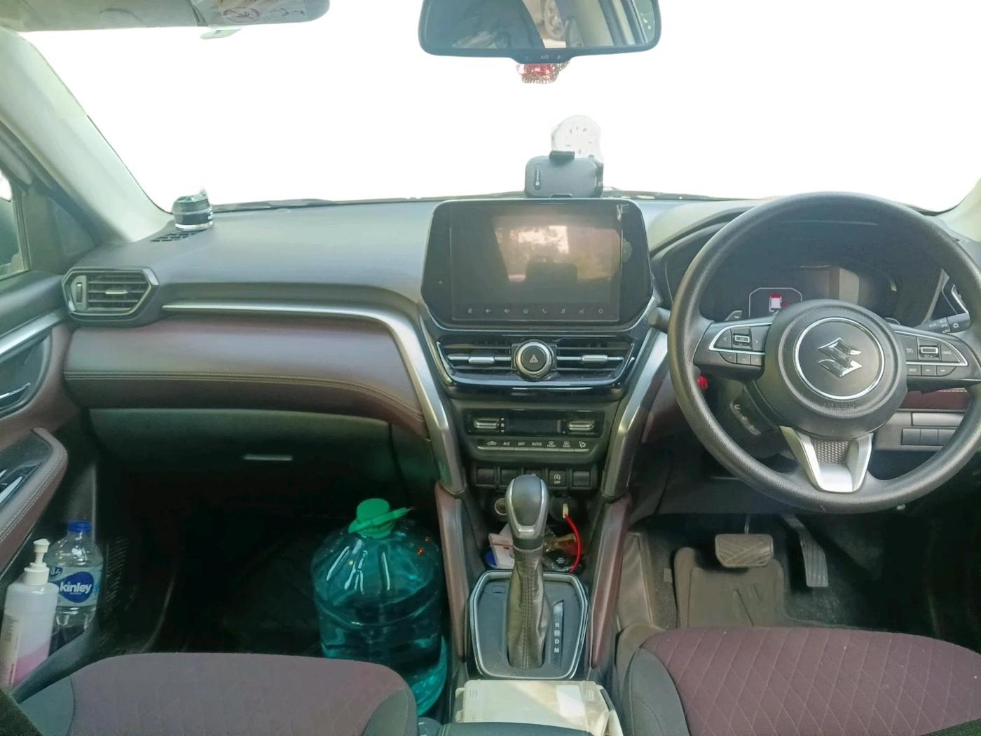 2025 Maruti Grand Vitara ZETA SMART HYBRID AT, Petrol, Automatic, 17,193 km, interior