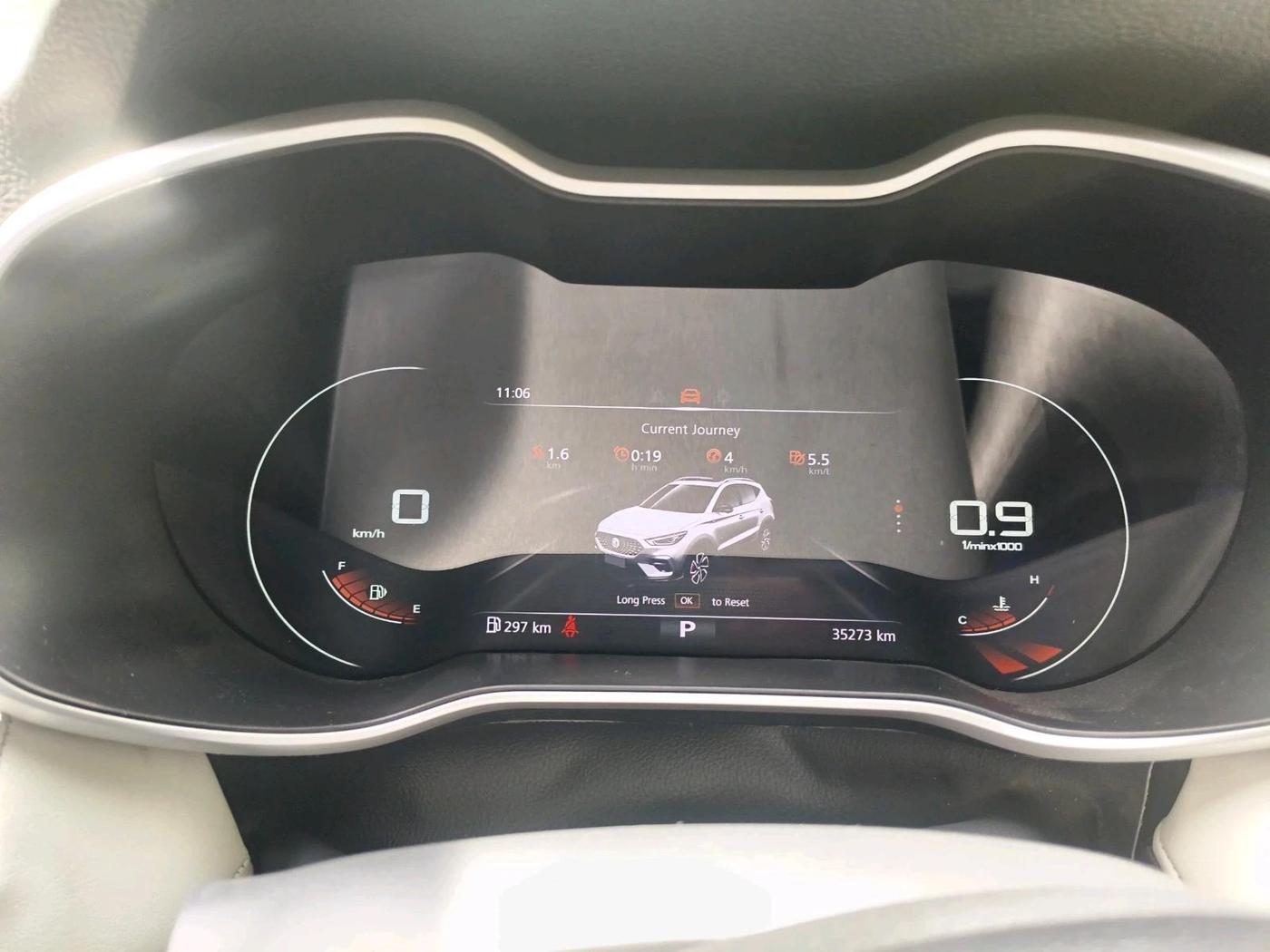 2023 MG ASTOR SMART 1.5 CVT, Petrol, Automatic, 35,273 km, interior