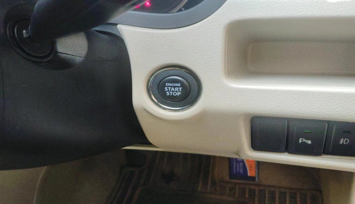 2017 Maruti Ciaz ALPHA 1.4 PETROL, Petrol, Manual, 39,634 km, interior