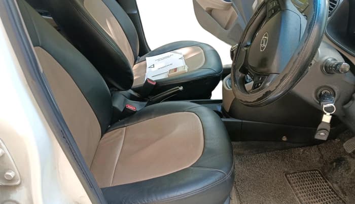 2016 Hyundai Xcent S 1.2, Petrol, Manual, 2,06,500 km, interior